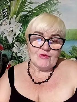 VioletSweet5566 online show from May 7, 2026, 7:50 pm