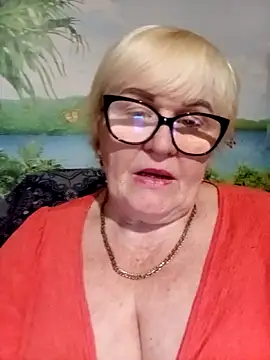 VioletSweet5566 online show from April 5, 2026, 7:20 pm