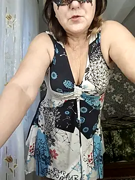 AliceGold5231 online show from October 17, 2025, 5:44 am