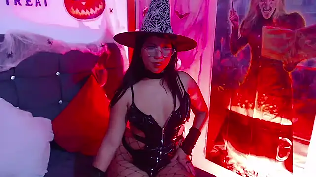 SamantaSweett  online show from October 10, 2025, 1:12 pm