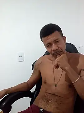 Snapshot of moreno25centimetro chatting on July 21, 2026, 5:36 pm moreno25centimetro online show from July 21, 2026, 5:36 pm