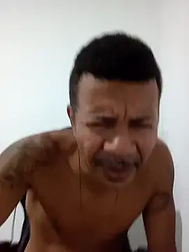 Snapshot of moreno25centimetro chatting on July 30, 2026, 1:32 pm moreno25centimetro online show from July 30, 2026, 1:32 pm