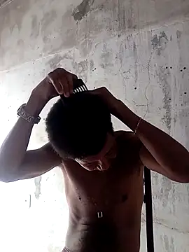 moreno25centimetro online show from February 26, 2026, 1:55 pm