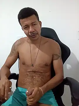 Snapshot of moreno25centimetro chatting on July 29, 2026, 1:05 am moreno25centimetro online show from July 29, 2026, 1:05 am