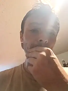 Snapshot of RichardW chatting on September 16, 2025, 3:07 am RichardW online show from September 16, 2025, 3:07 am