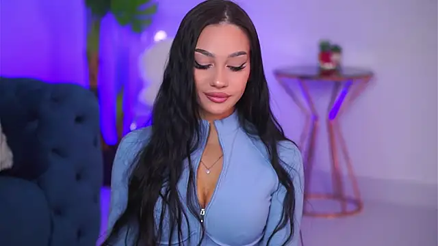 Snapshot of NinaSolenne chatting on January 9, 2026, 7:54 pm NinaSolenne online show from January 9, 2026, 7:54 pm