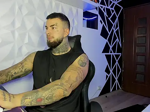 Chrisjordan66 online show from October 20, 2025, 4:58 am