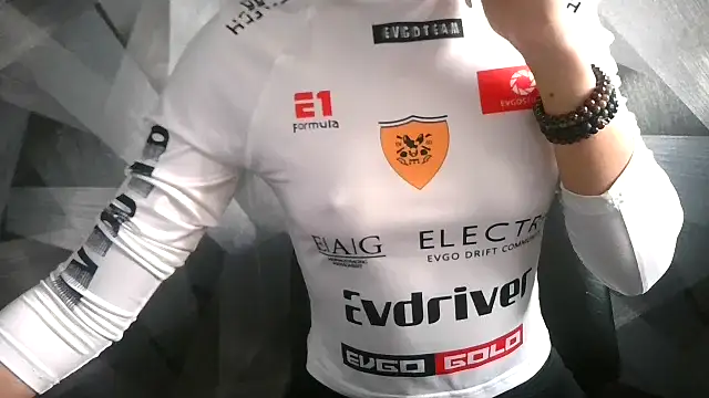 Snapshot of BritneyXKittensx chatting on November 17, 2025, 8:18 am BritneyXKittensx online show from November 17, 2025, 8:18 am