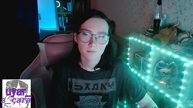 s cara online show from November 8, 2025, 1:36 pm