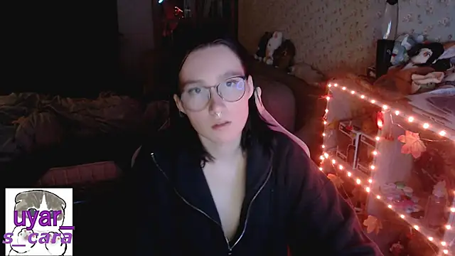 s cara online show from October 18, 2025, 7:27 pm