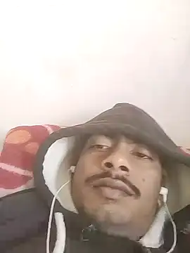 Snapshot of sexy_boy_47 chatting on November 12, 2025, 7:23 am sexy boy 47 online show from November 12, 2025, 7:23 am