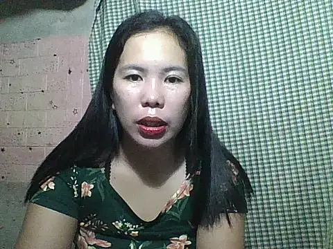 pinaysinglemommm online show from November 18, 2025, 8:34 pm