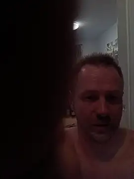 HotMichiSG online show from November 7, 2025, 3:27 pm