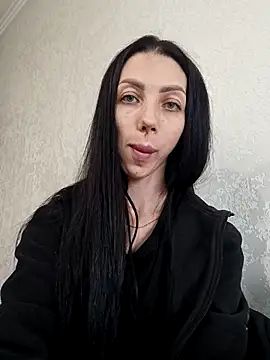 Snapshot of Princessa99885 chatting on November 7, 2025, 7:35 am Princessa99885 online show from November 7, 2025, 7:35 am