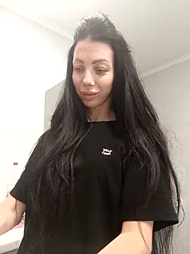 Snapshot of Princessa99885 chatting on October 17, 2025, 6:28 am Princessa99885 online show from October 17, 2025, 6:28 am