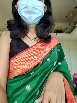 Shivani2002 online show from March 20, 2026, 10:27 am