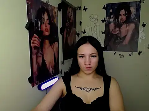 Em7MaA online show from October 16, 2025, 12:24 pm