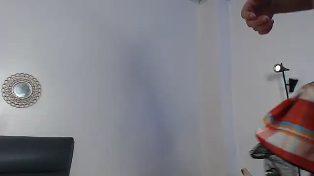 Giia Monroe online show from October 31, 2025, 2:57 pm