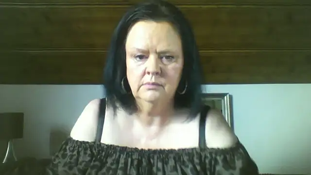 TiffanyMature online show from September 15, 2025, 7:20 am