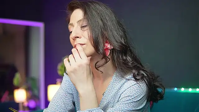 RubyRosa online show from March 31, 2026, 9:50 pm