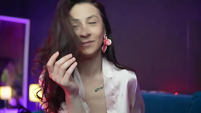 RubyRosa online show from April 12, 2026, 11:19 pm