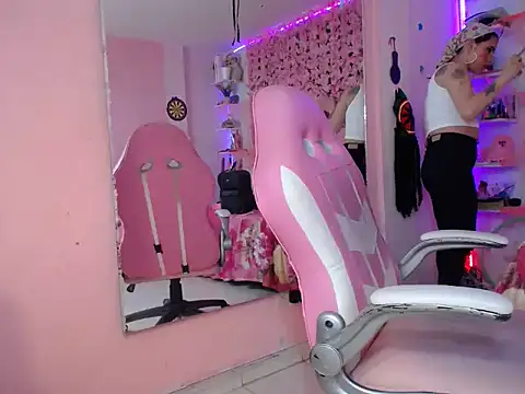 Littlecat 1 online show from October 27, 2025, 4:02 am