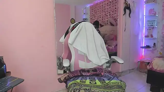 Littlecat 1 online show from September 15, 2025, 1:11 pm