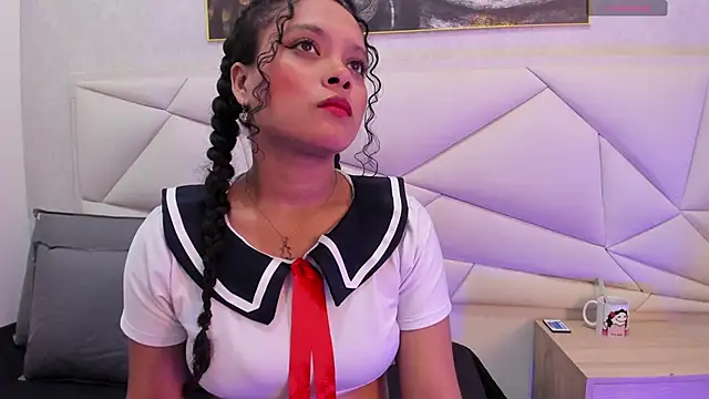 ValeriaJulio  online show from February 10, 2026, 12:31 am