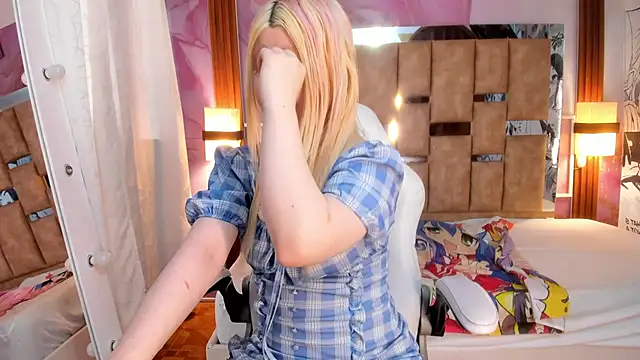 Melody Lolii online show from October 25, 2025, 6:08 pm