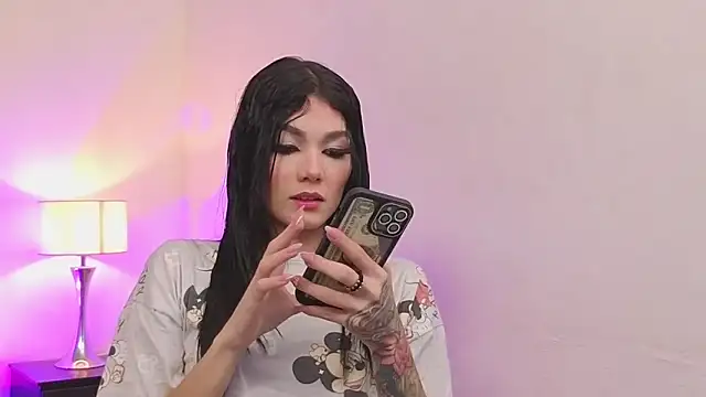 Snapshot of emmabridgerton chatting on February 28, 2026, 9:36 pm emmabridgerton online show from February 28, 2026, 9:36 pm