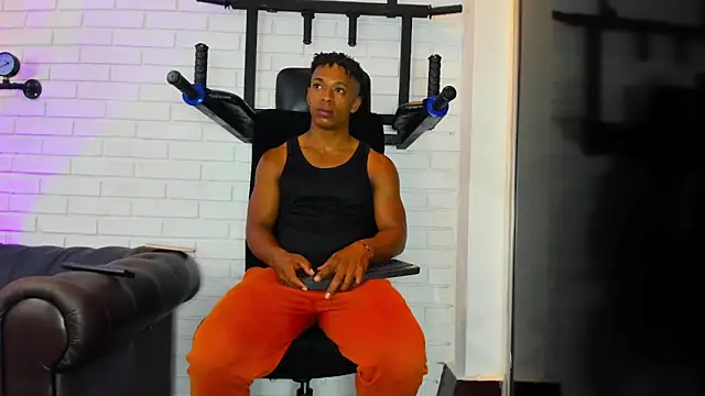 ItaloMoore online show from March 20, 2026, 11:22 am