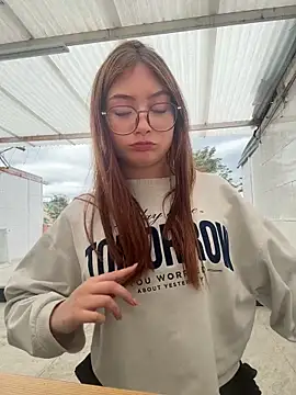 Snapshot of LunaVelvet777 chatting on November 26, 2025, 7:03 pm LunaVelvet777 online show from November 26, 2025, 7:03 pm