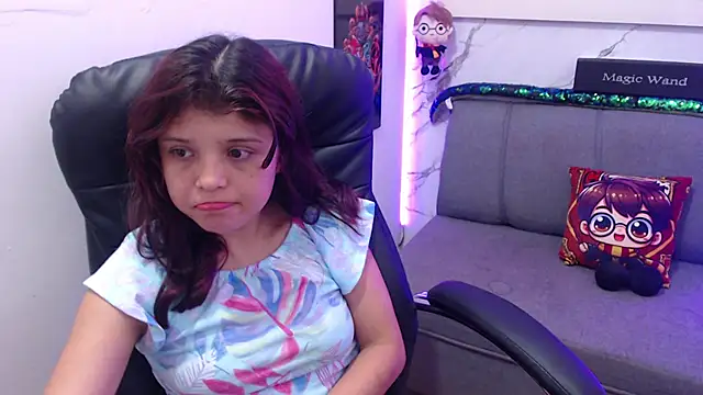 minnie cake online show from October 19, 2025, 9:28 pm