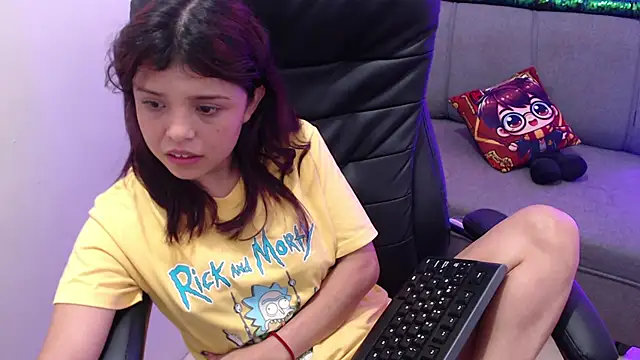 minnie cake online show from October 10, 2025, 3:57 pm