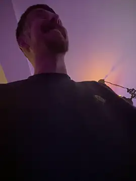 Kissmalditox online show from November 20, 2025, 6:58 am