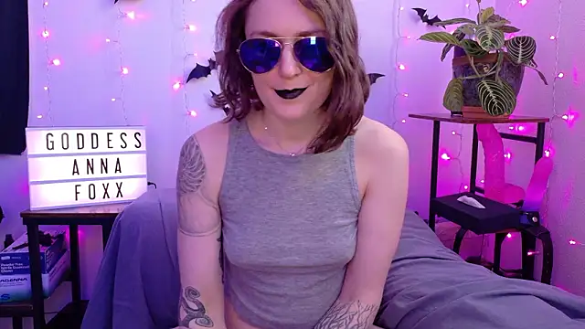 mistressannafoxx online show from February 17, 2026, 10:18 pm