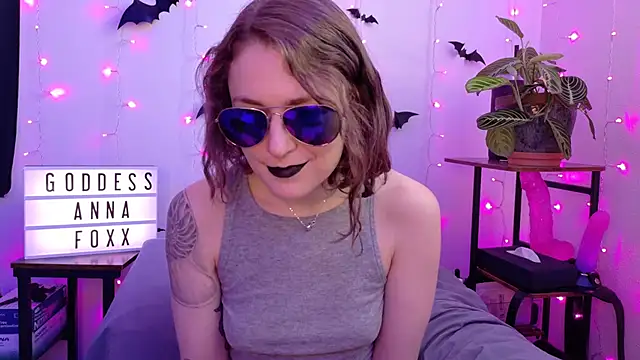 mistressannafoxx online show from February 10, 2026, 10:09 pm