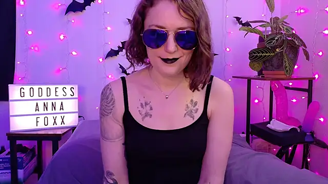 mistressannafoxx online show from February 2, 2026, 10:09 pm