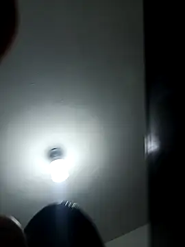 toxic sweet  online show from November 21, 2025, 11:04 pm