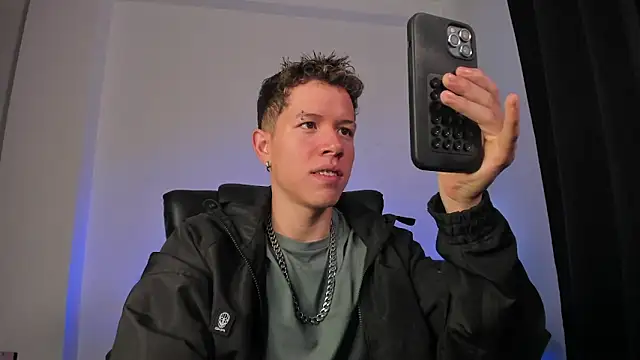 Snapshot of nathan_blake chatting on February 1, 2026, 11:52 am nathan blake online show from February 1, 2026, 11:52 am