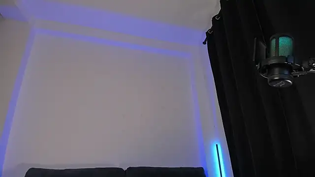 Snapshot of nathan_blake chatting on February 9, 2026, 8:07 pm nathan blake online show from February 9, 2026, 8:07 pm