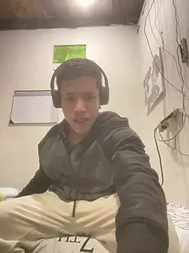 Snapshot of nathan_blake chatting on February 27, 2026, 1:00 pm nathan blake online show from February 27, 2026, 1:00 pm