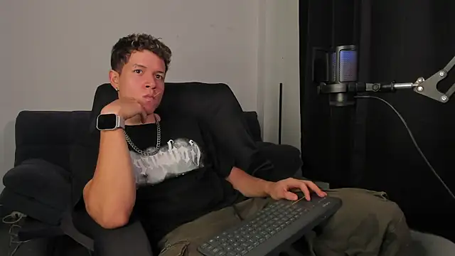 Snapshot of nathan_blake chatting on February 11, 2026, 7:58 pm nathan blake online show from February 11, 2026, 7:58 pm