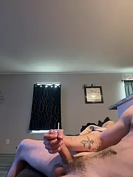 Snapshot of OscarBrow chatting on April 22, 2026, 11:55 pm OscarBrow online show from April 22, 2026, 11:55 pm