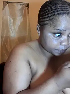 PRINCESSEMELXX93 online show from October 14, 2025, 1:06 am