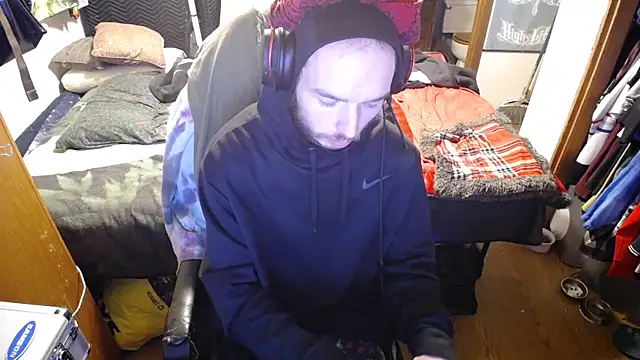 womenhateme69 online show from December 5, 2025, 2:26 pm