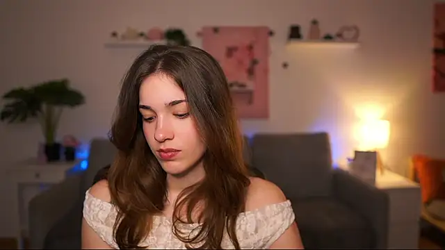 kissie cat online show from April 15, 2026, 1:26 pm