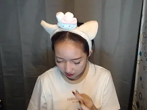 Soft Angel8 online show from April 6, 2026, 4:46 am