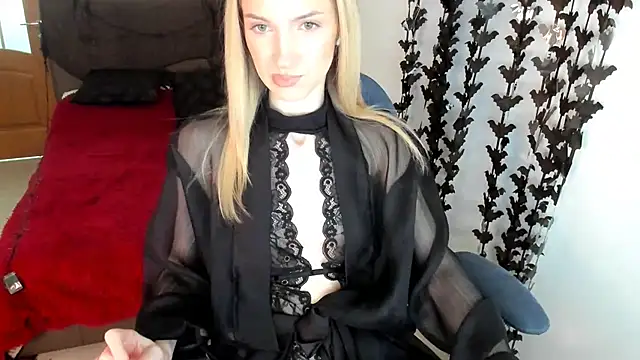 Snapshot of AndrianaBelle chatting on October 13, 2025, 3:24 pm AndrianaBelle online show from October 13, 2025, 3:24 pm