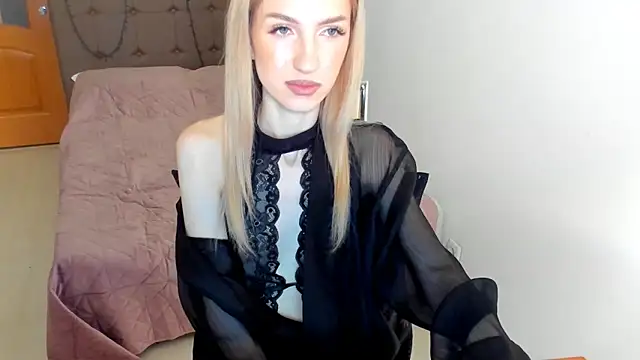 Snapshot of AndrianaBelle chatting on November 30, 2025, 5:14 pm AndrianaBelle online show from November 30, 2025, 5:14 pm